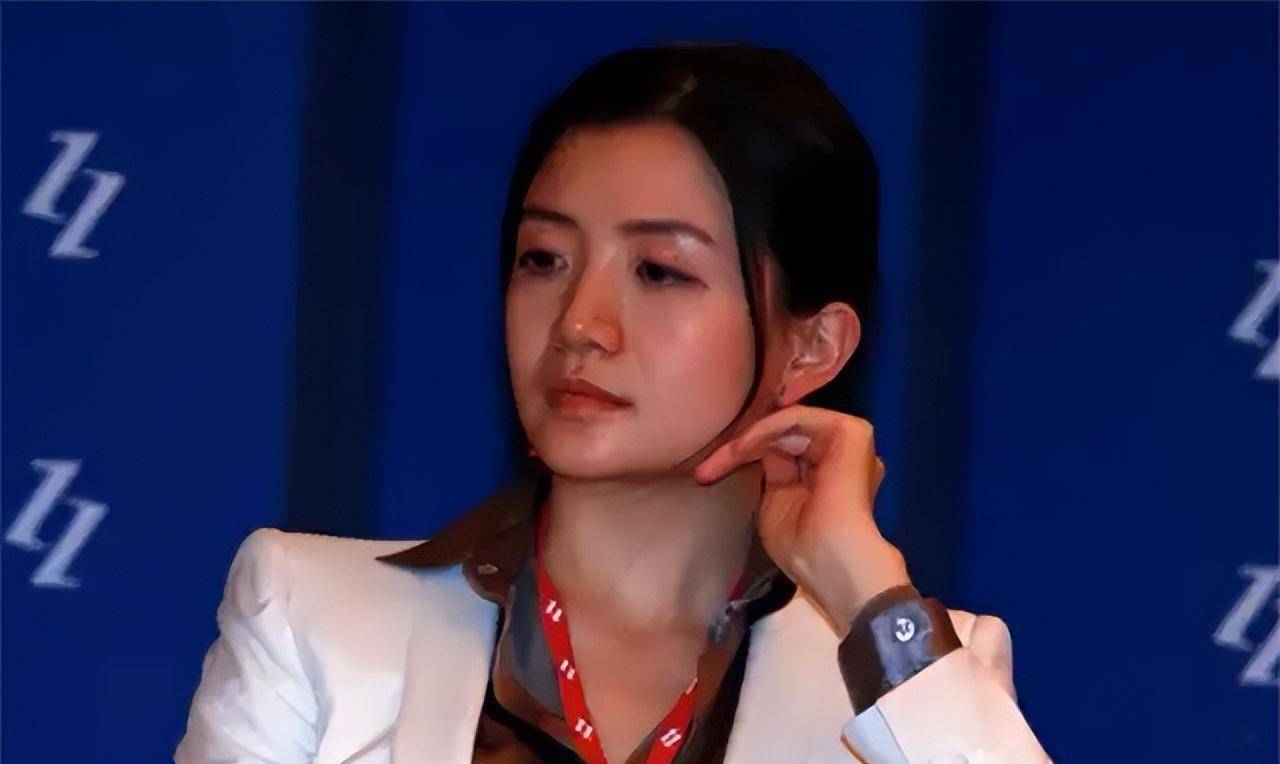 王牌李颖带领云锋基金的同事不断洞察市场.