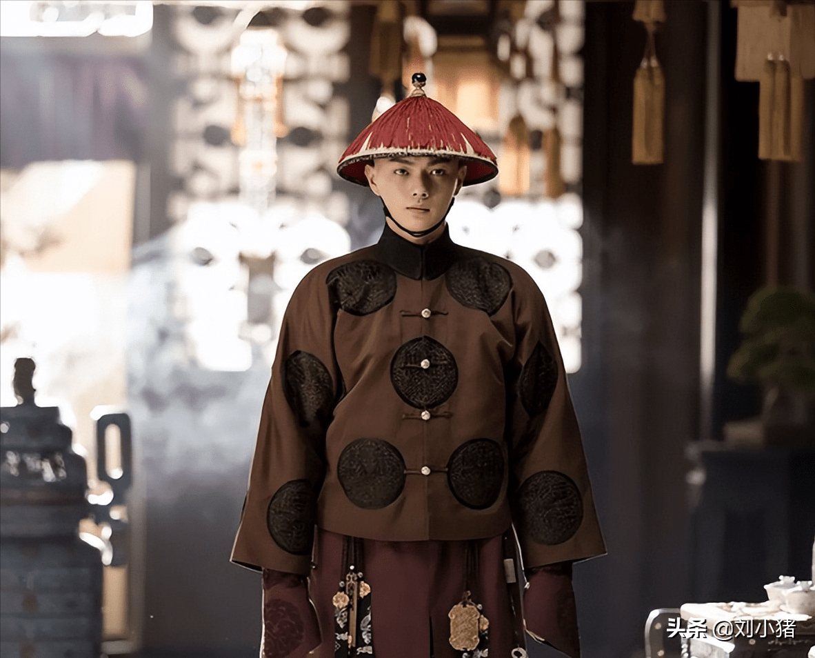 模特出身的3个男演员,徐凯红,黄景瑜帅,最后1个越老越有魅力_胡兵