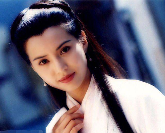 "李若彤:年过半百依旧孤身一人,却活成了20岁少女_时候_古天乐_感情
