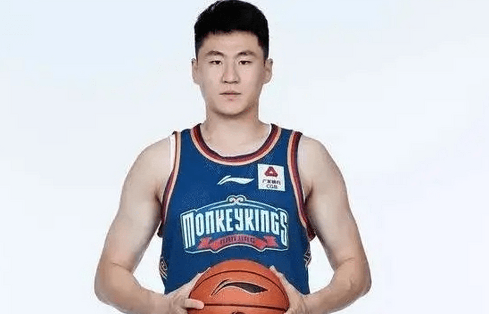 南京队核心前锋完成手术,回归时间未定,西热力江面临挑战_赵柏清_赛季