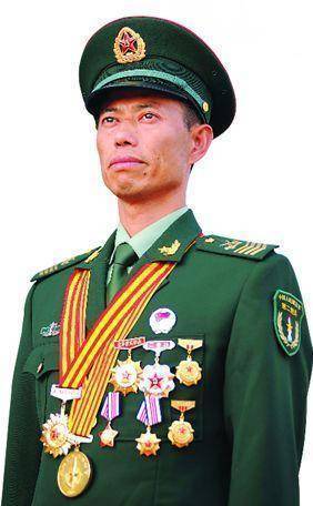 2017年的7月28日,王忠心和麦贤得,马伟明,李中华,景海鹏,程开甲