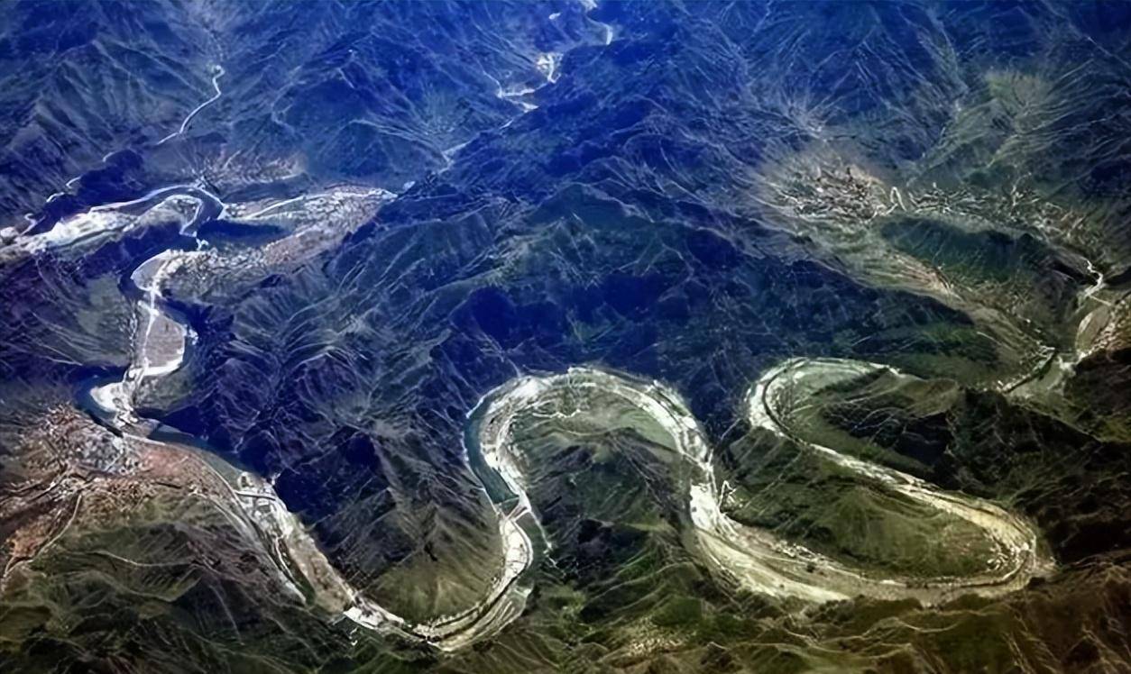 中国的"龙脉线",到底经过了哪些地方,里面是否有你的家乡呢?