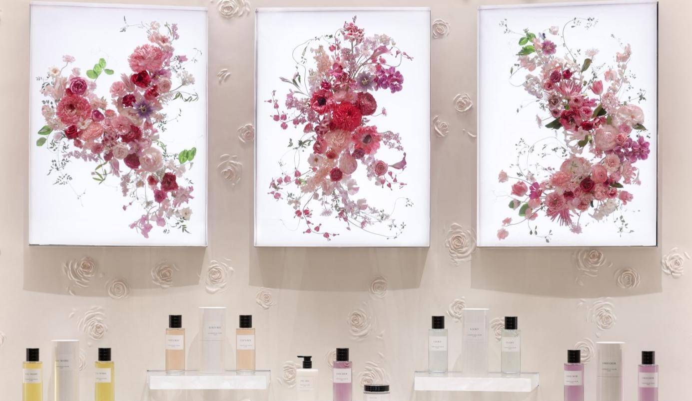 的水晶桌,摄影师brigitte niedermair的摄影作品,以及艺术家何翔宇