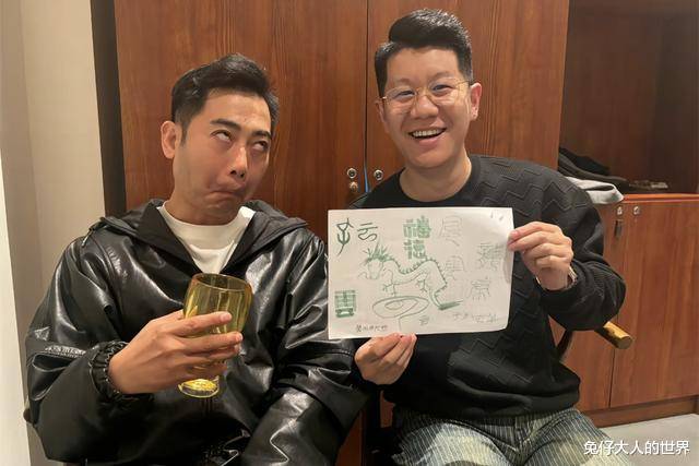 德云社孔云龙深夜发文,晒照引网友热议,三哥这是支棱起来了_郭德纲