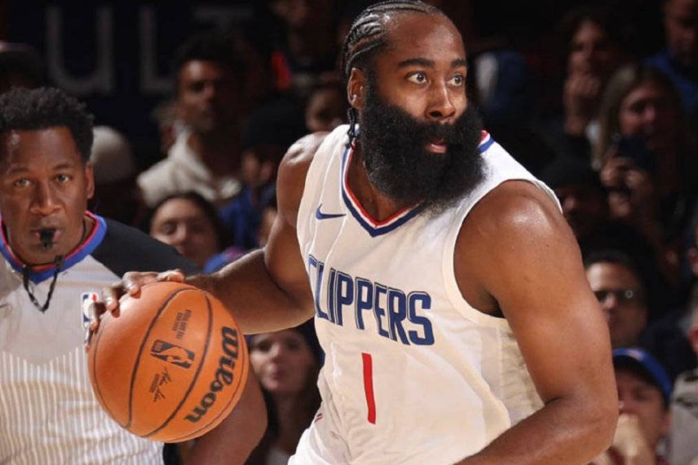 哈登热火首秀惊艳全场 三分雨+助攻秀点燃迈阿密篮球热情