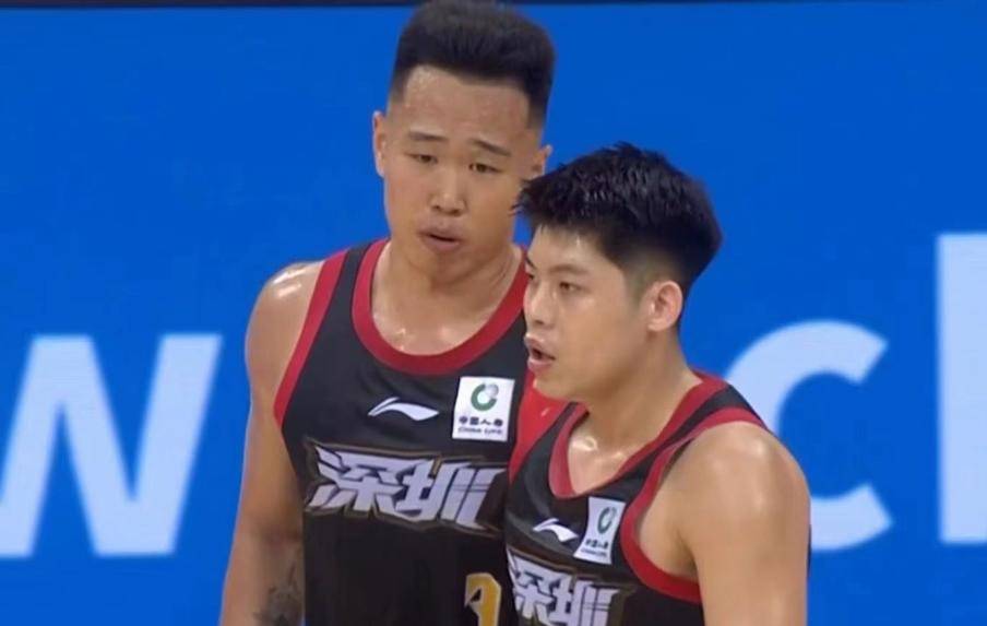 新疆男篮战深圳棋逢对手,齐麟单节10分,琼斯12 3沈梓捷5 4!