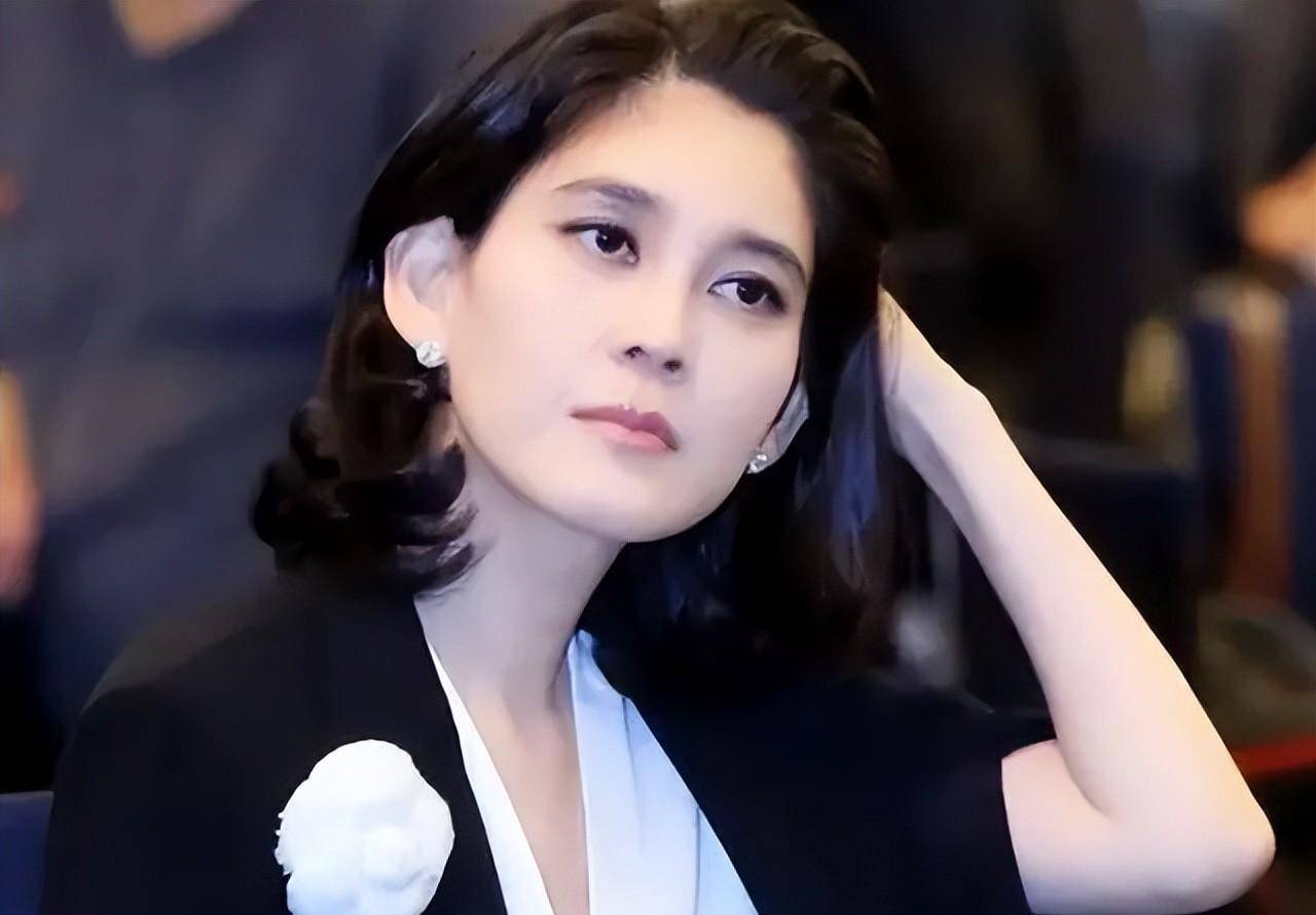 虽然李妍贤如今还没有正式参加到三星集团的管理之中,但她已经被当做