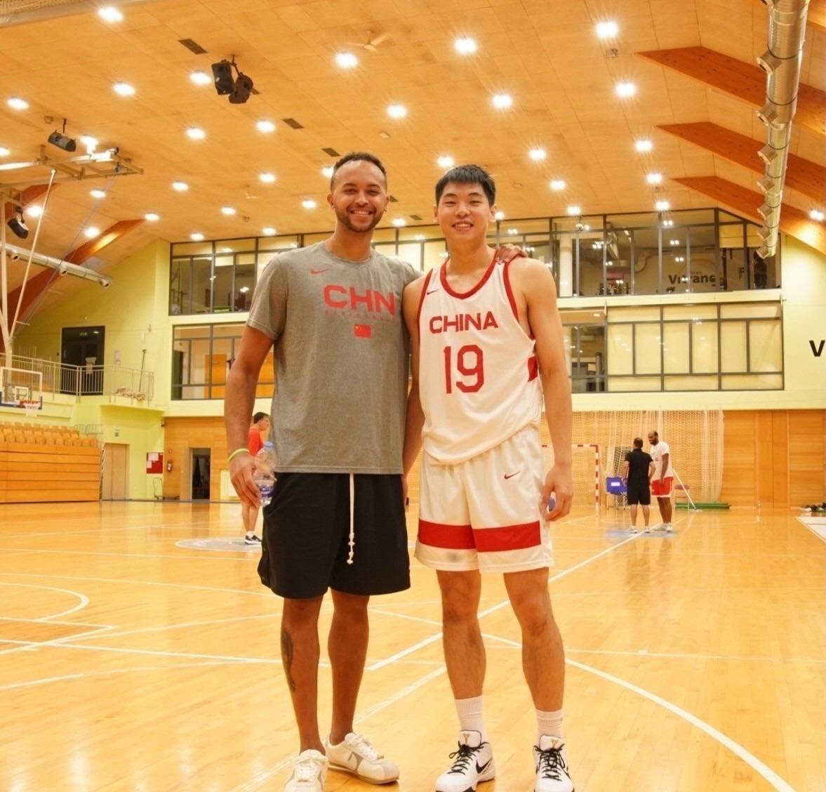 30岁国手打nba拿12 6 投篮6中5 做男篮领袖关注崔永熙_李凯_球员_个人