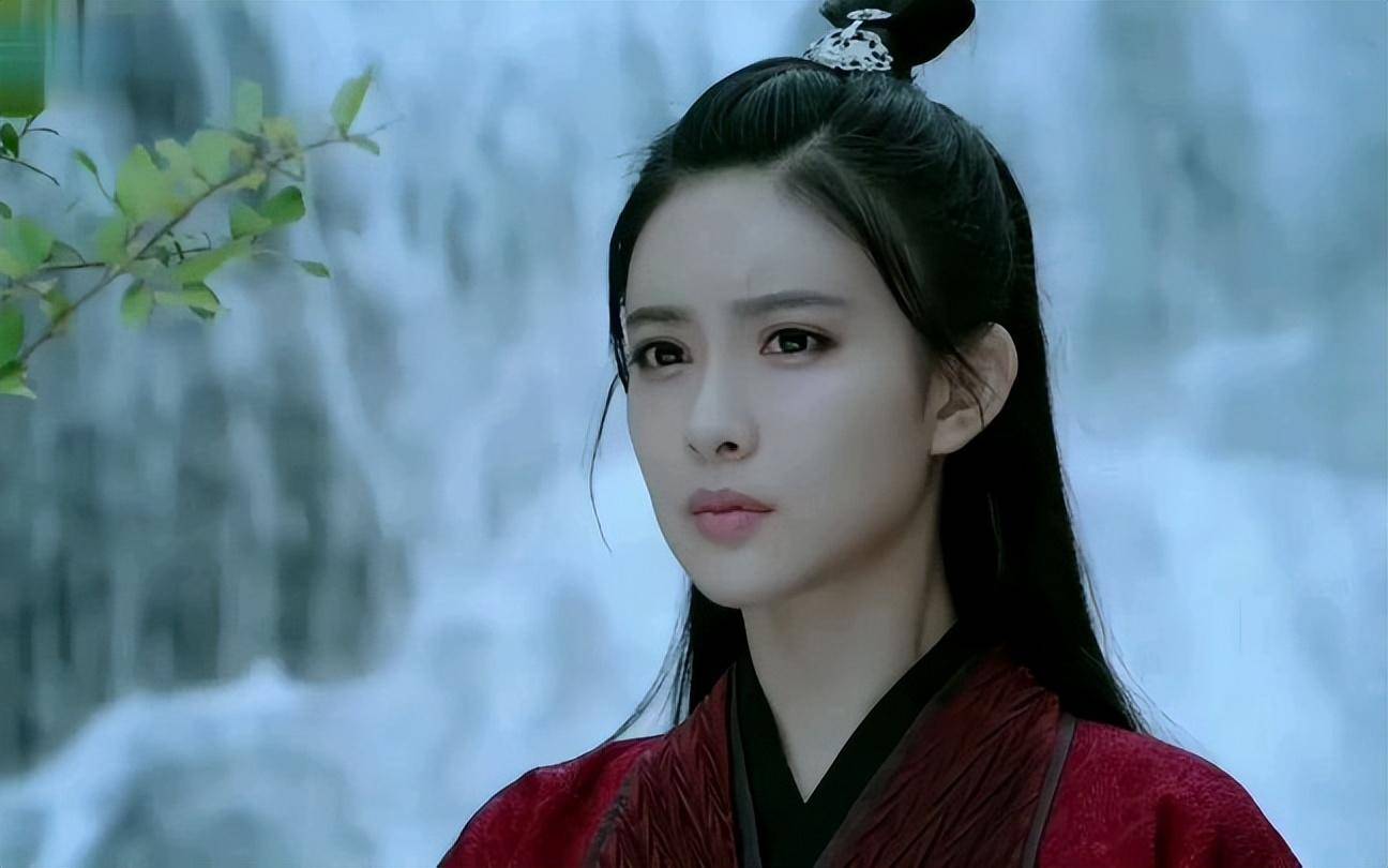 "黑红体质"孟子义:惹恼袁咏仪暗讽郭敬明,碰瓷黄晓明被杜江点赞_孟姐