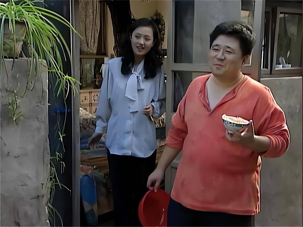 三个原因,注定"又穷又贫"的张大民,能娶到胡同之花李云芳_带着_许万君