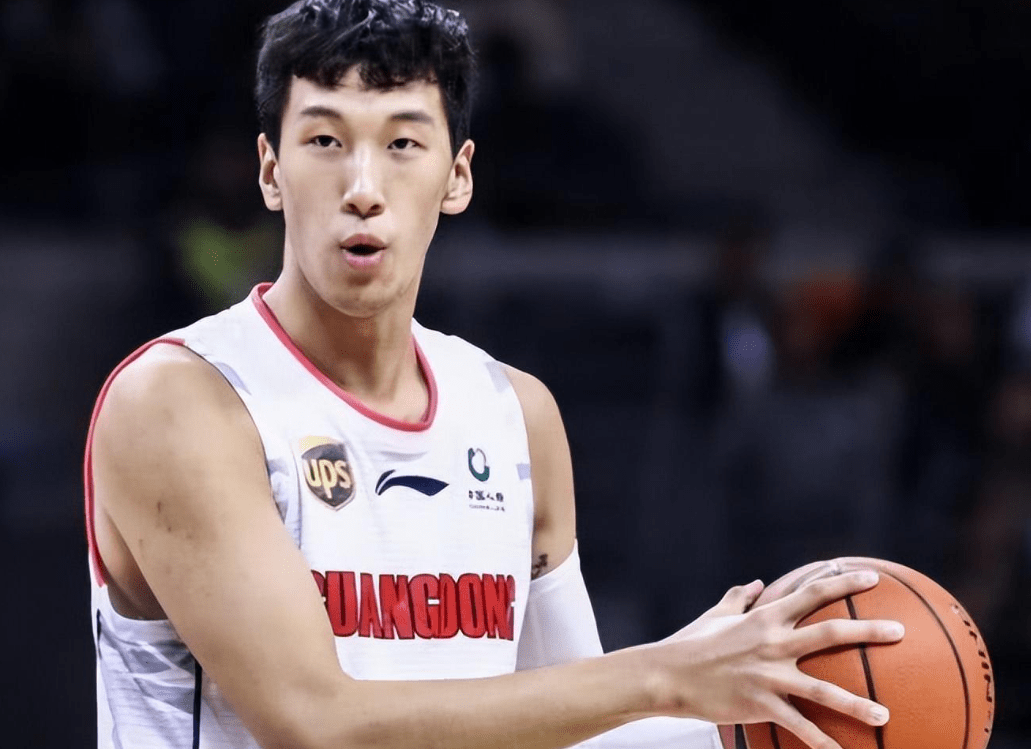 广东男篮又被碾压,杜锋或自请下课,徐昕即将被裁_比赛_球员_未来的