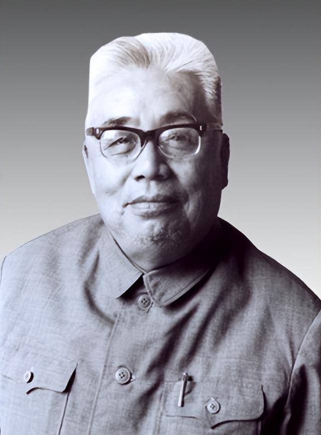 1978年,三个省委书记公开反对"两个凡是",其中一位仍健在_任仲夷_发展