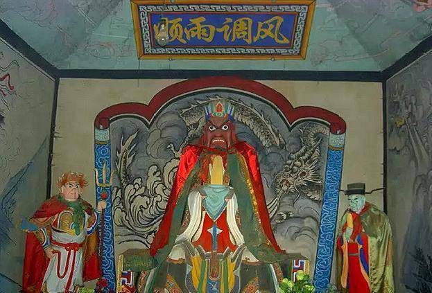 "子不语怪力乱神"到底是什么意思,孔子对鬼神又是什么态度?