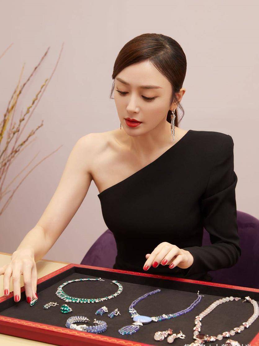 秦岚这是豁出去了?