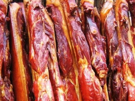 在冰箱里保存了一年的腊肉，到底还可不可以吃？说出来你可能不信(图2)
