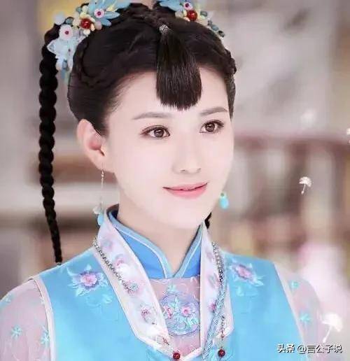 高开低走的6位女星,出道就演女一,走红后一路下滑,贵圈太现实_张嘉倪