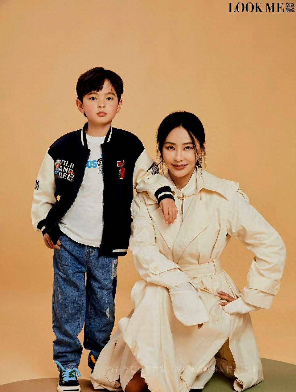 马雅舒罕带俩娃拍大片,一对儿女五官混血感强,儿子翘鼻太像爸