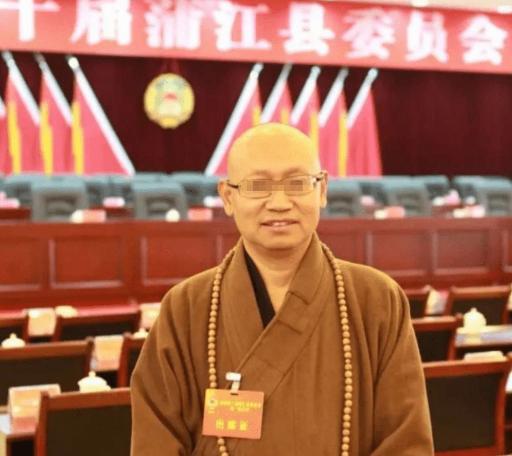 和尚不住下半身,被女主播"仙人跳"敲诈320万,释住持身份曝光_张某