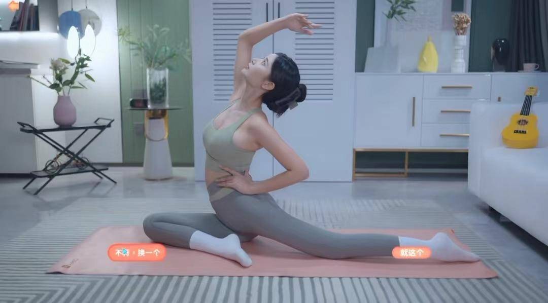 我被美女包围了》游戏爆火,是擦边球的胜利!_内容_男生_直播