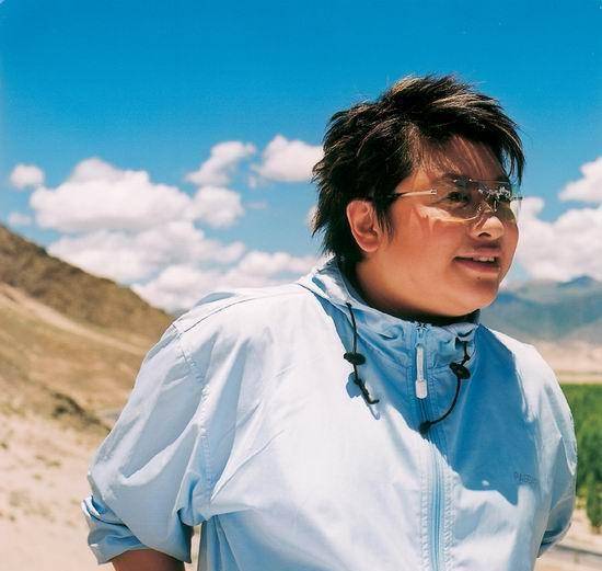 著名大陆女歌手韩红年轻的时候是大学校花,你们见到过吗_因为_漂亮_几