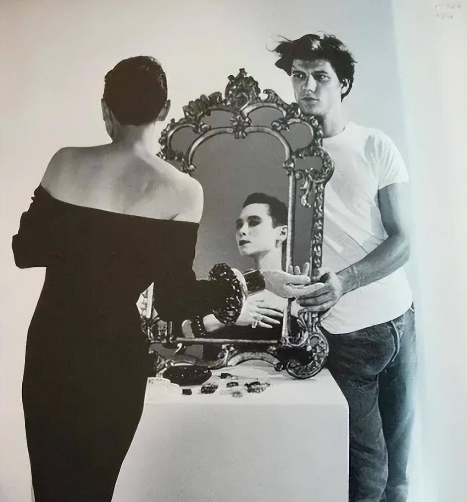 世界顶级超模周天娜:遭两个情人抛弃,公开承认身患艾滋_日本_周英华