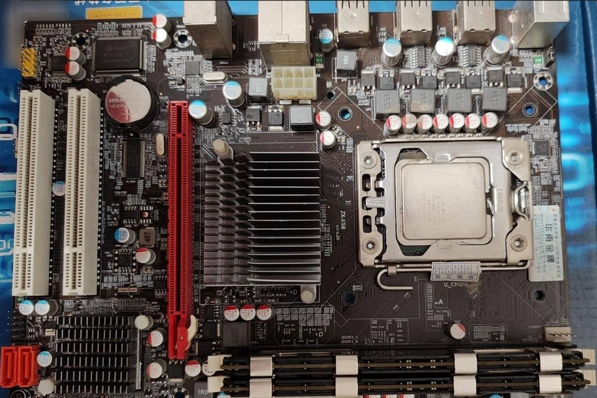 浅析华南金牌x58主板:如今使用依旧发挥余热!