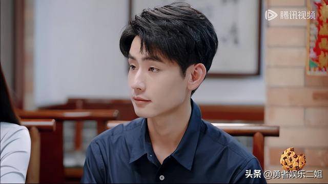 《令人心动的offer》黄凯的自我挑战:从自责到逆风翻盘的旅程_黄盖