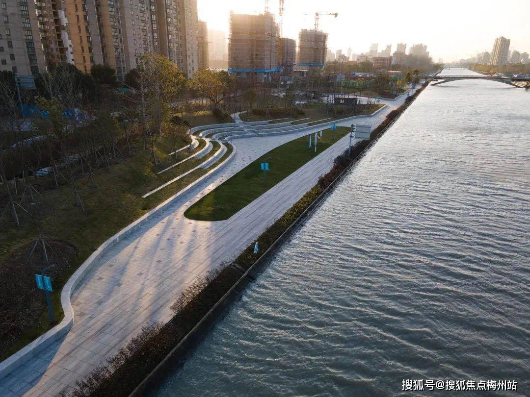 保利明玥湖光售楼处电话_24小时电话详情丨广州保利明玥湖光售楼中心