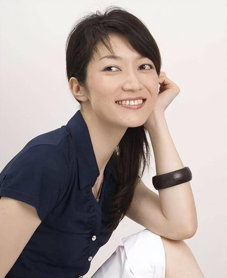 她来中国跑龙套十年,凭《伪装者》走红,如今已嫁入