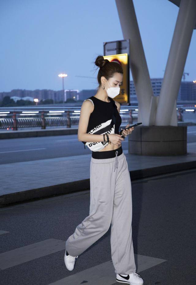 白冰不愧为"京城四美"!