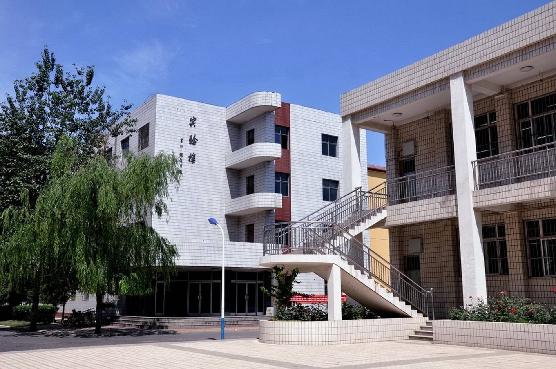 山西师大搬走了,临汾仅剩山西师大现代文理学院这一所民办本科高校,没