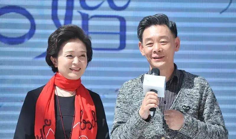 演员刘莉莉:离婚后嫁富商,女儿是她的骄傲_妈妈_丈夫_时候