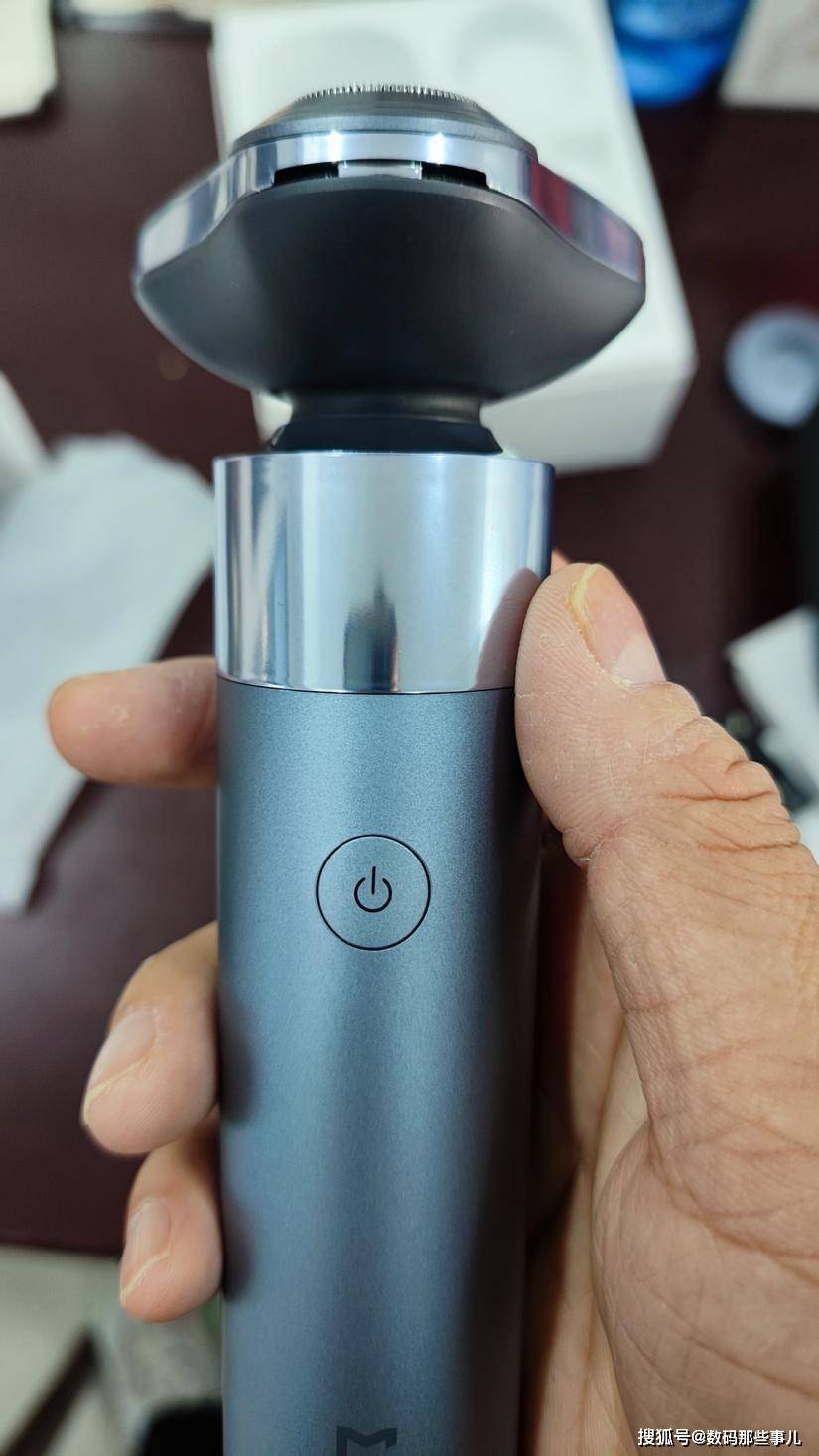 锋芒毕露,剃去烦恼——米家电动剃须刀s302_充电_type-c_产品