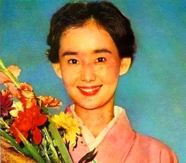 《追捕》中野良子:中日大使,37岁与年下结婚,70岁依然演戏_高仓健_国