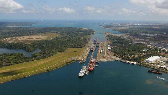 紧密,欧洲人熟悉那里的气候,地理状况;而巴拿马地峡位于热带丛林地带