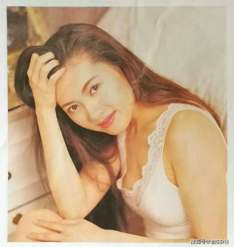 李丽珍年轻时就展现出了惊人的演技才华,角色让她一举获得了亚洲观众