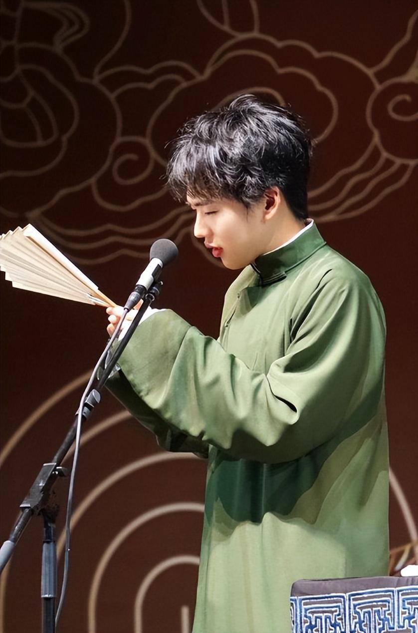 别再替郭麒麟操心了,核心皆是太子党,老郭听得"暗自心惊"_郭德纲_故事