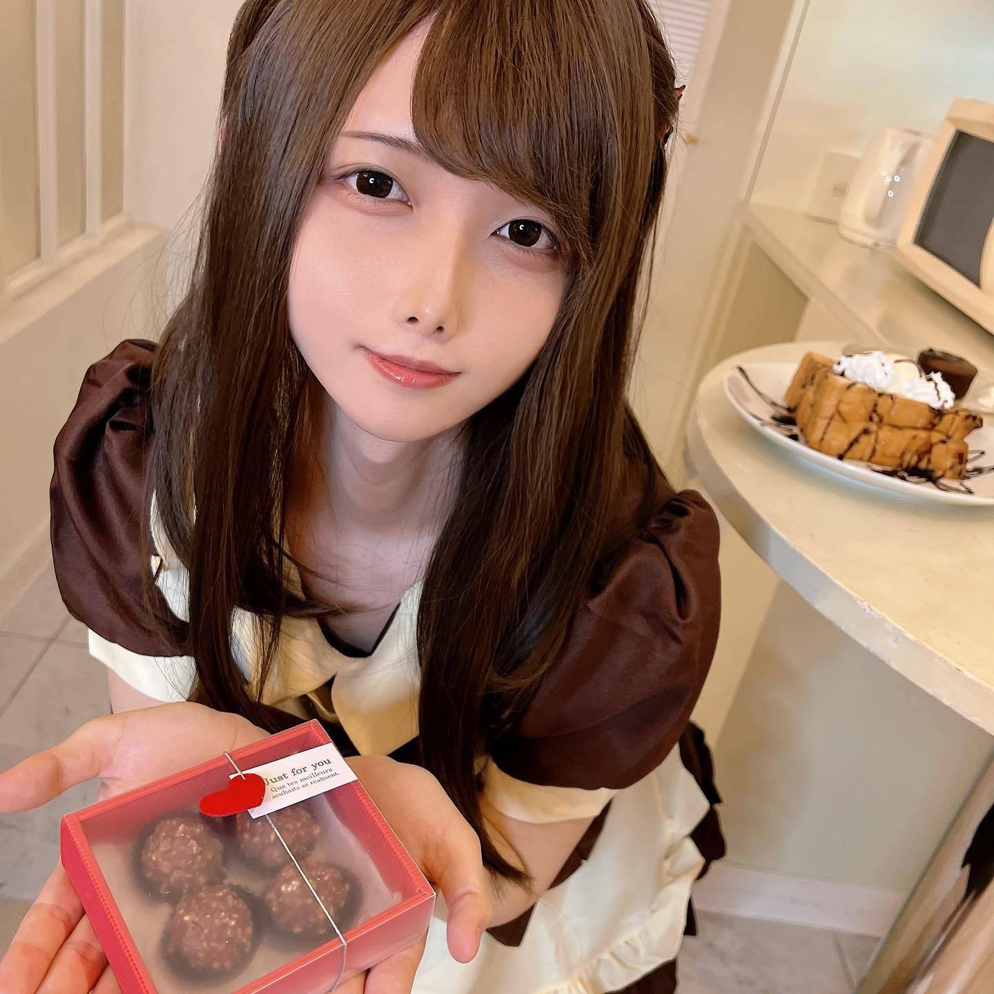 ▼想像你的男校邻座同学长这样,处境应该十分的危险啊w推特目前有11万