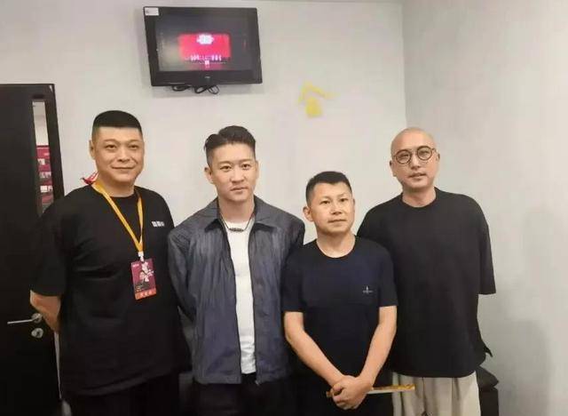 曹云金不只靠何云伟,潘云侠才是杀手锏,拜师李菁成为热议_潘云霞_相声