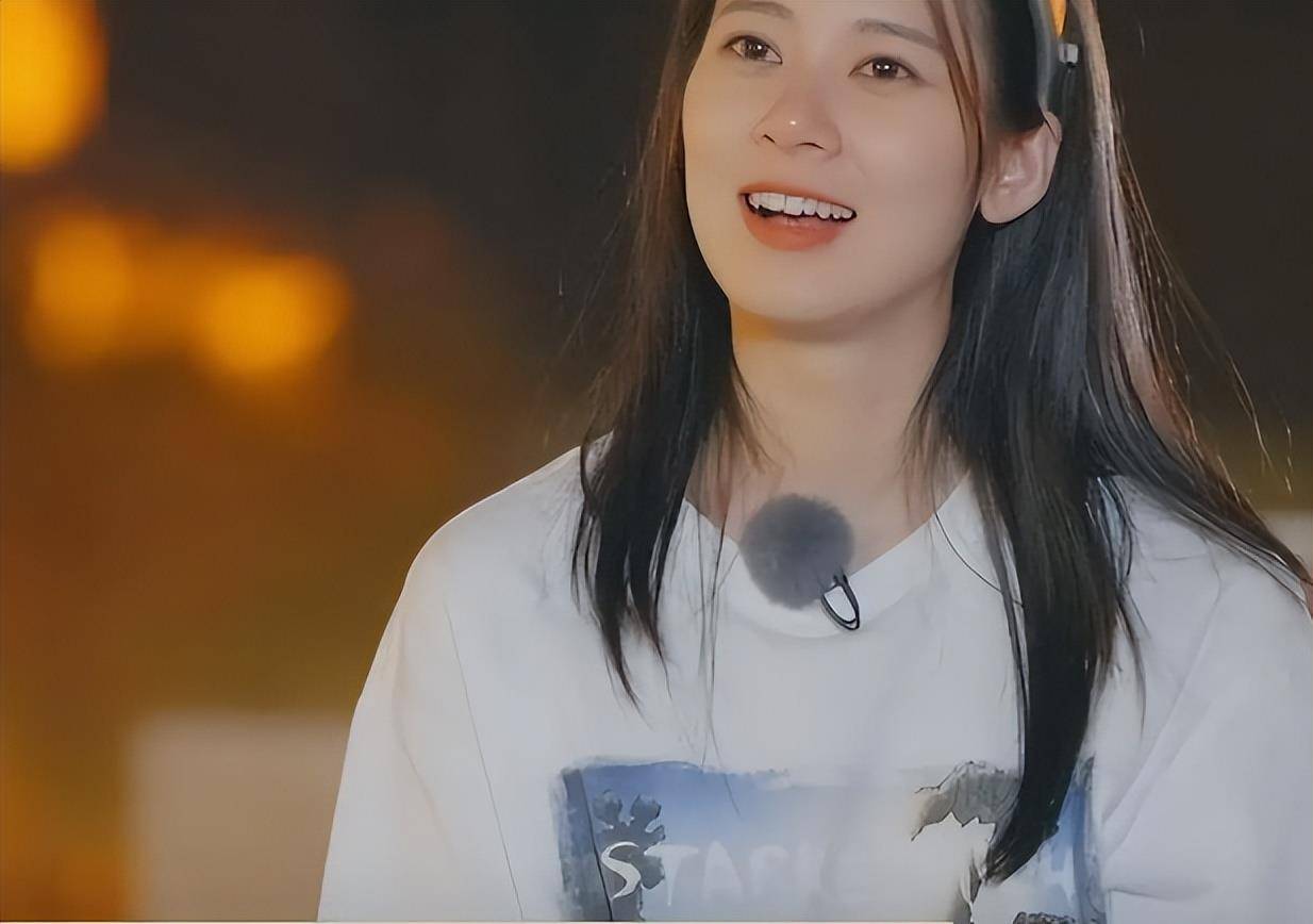 《花少5》赵昭仪没综艺感爱加戏,秦岚反应太真实!装都懒得装?