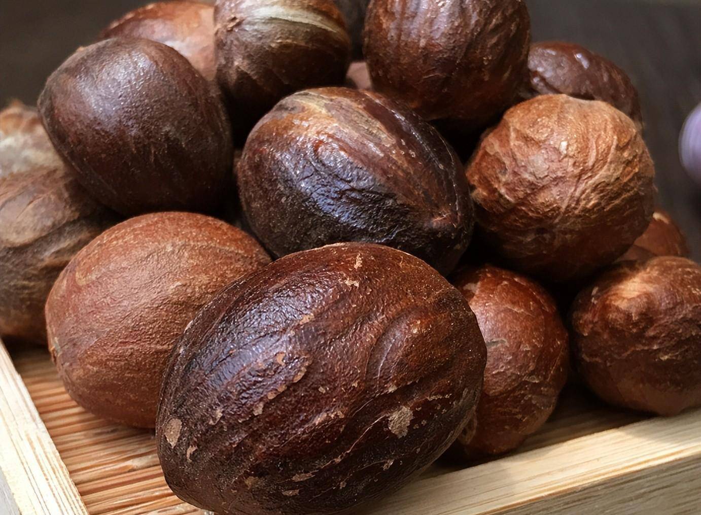 要想卤菜味道好,香料四果不能少,掌握它们的用途,让卤肉更美味_罗汉果