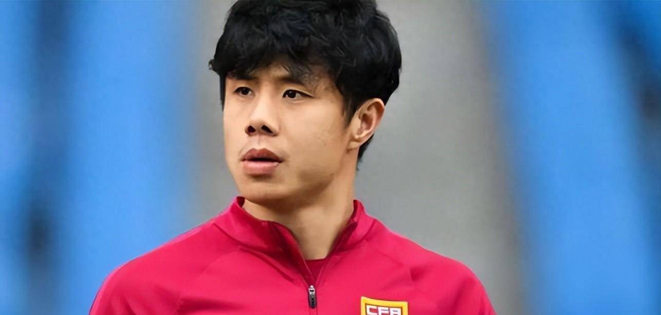 蒿俊闵重披中国男足战袍亮相,下赛季有望应邀回泰山队_球迷_山东