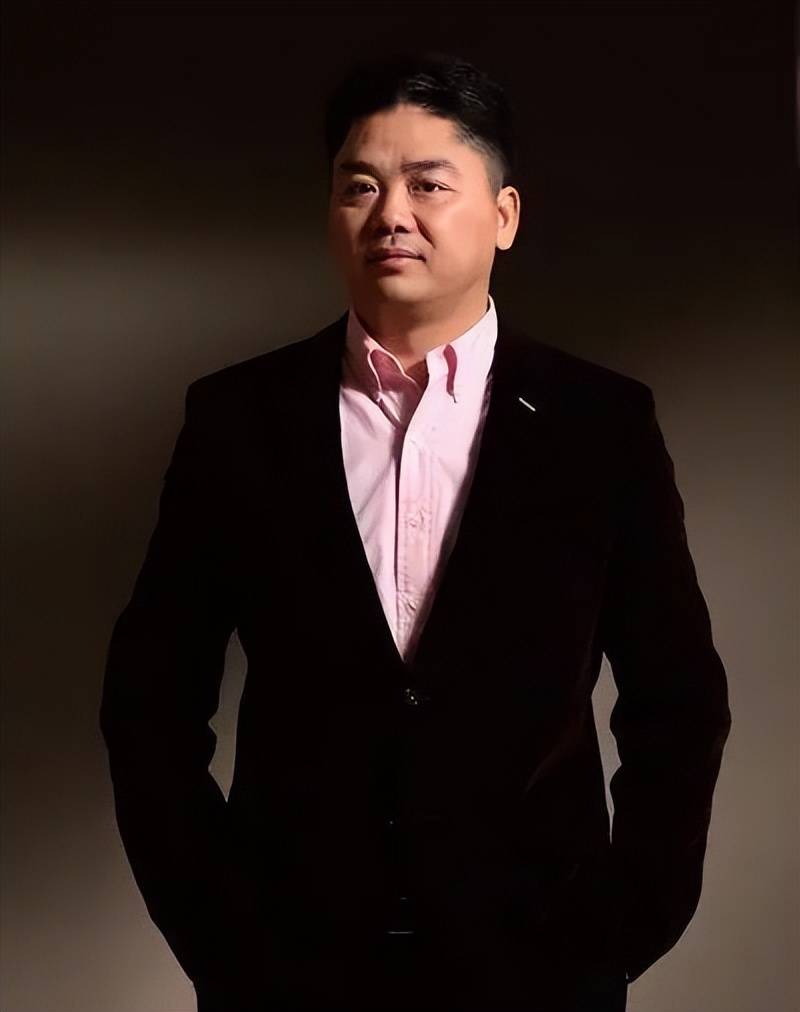 市值一夜涨2百亿,却还远不及拼多多_刘强东_黄峥_马云跟