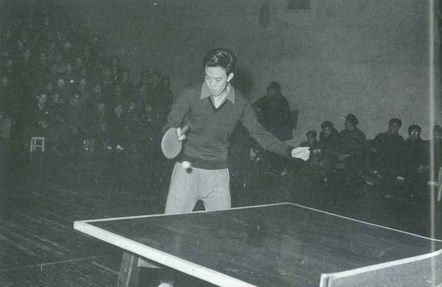 容国团:身患肺结核,21岁夺得中国首个世界冠军,31岁自杀_乒乓球_父亲