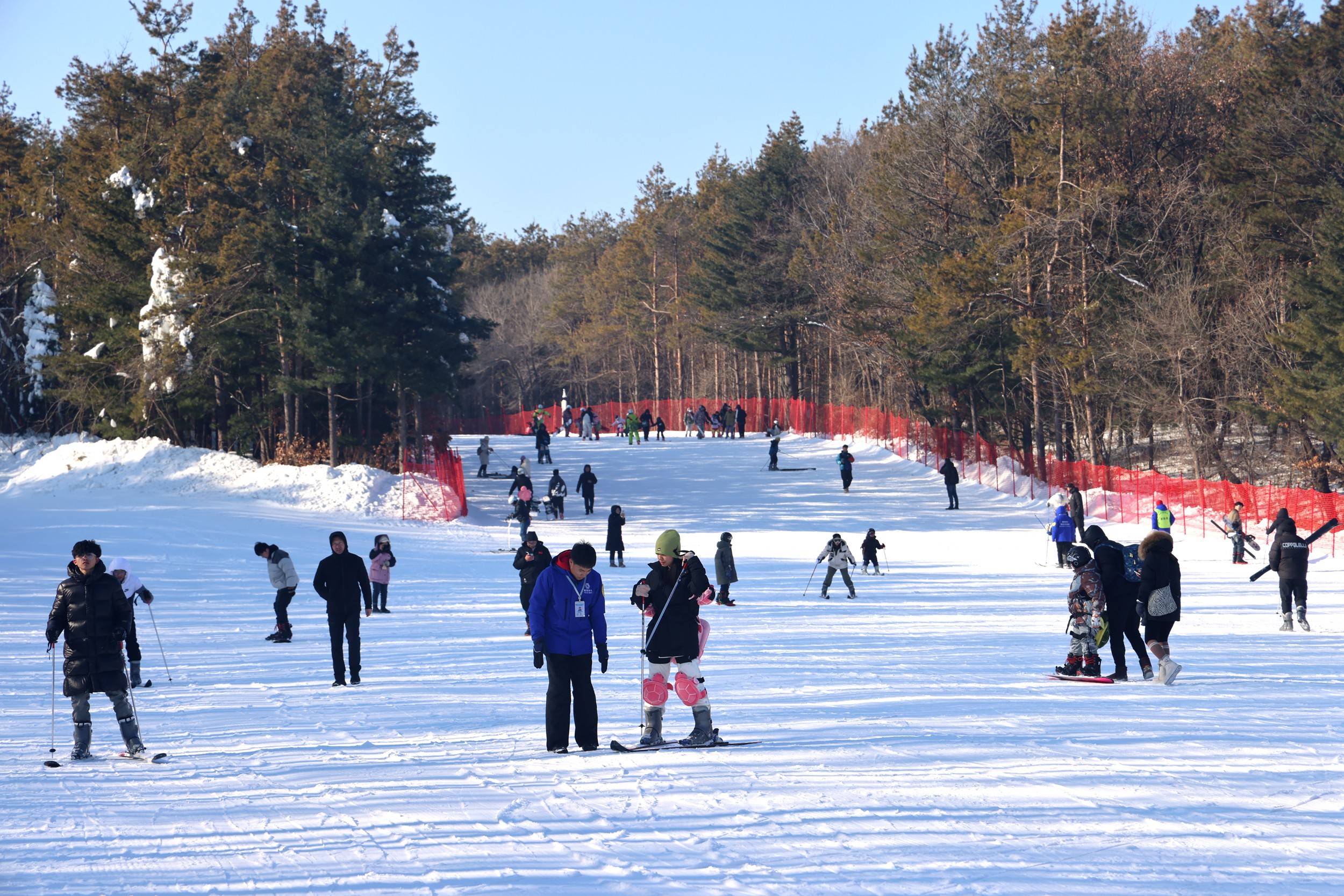 长春南湖滑雪场图片