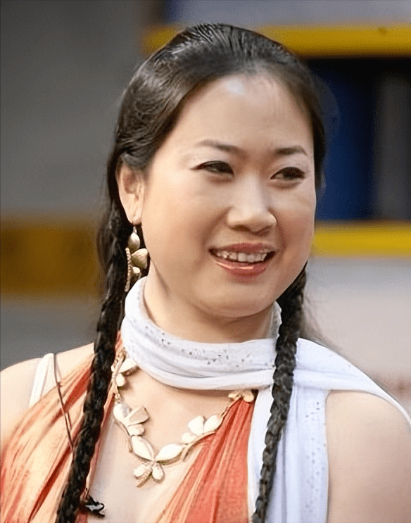 芙蓉姐姐,本名史恒侠,1977年8月19日出生于陕西省咸阳市武功县.