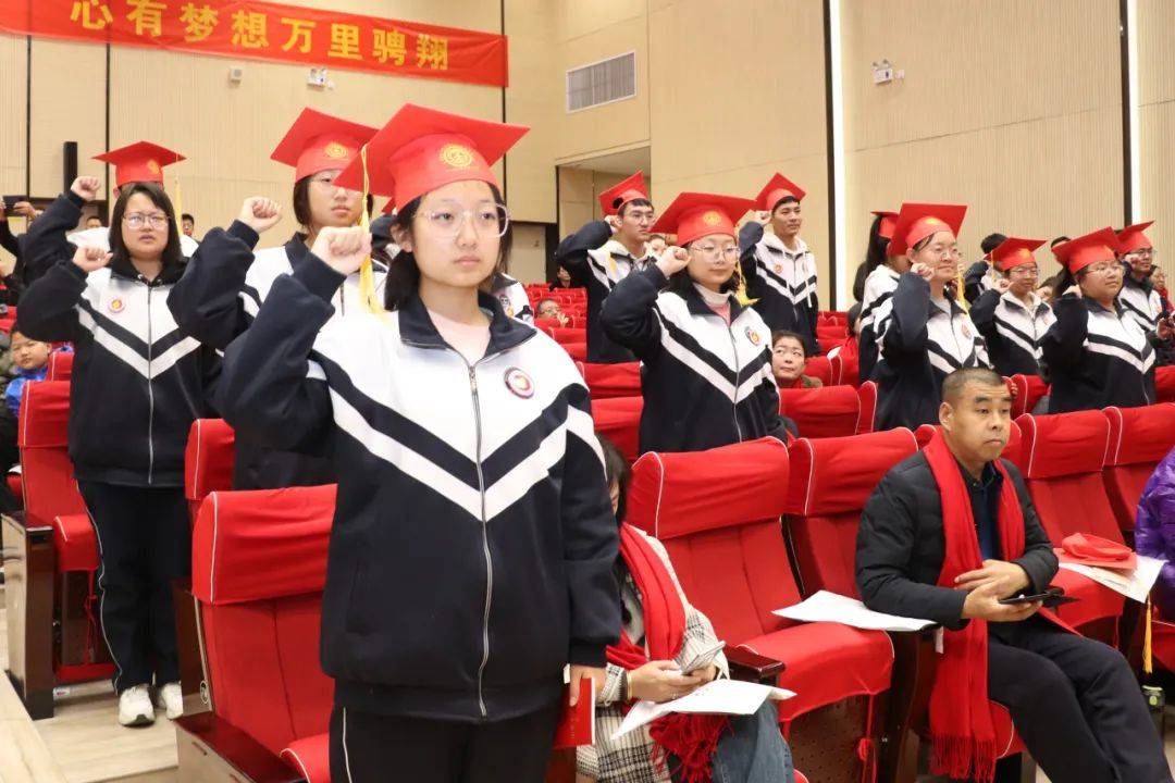 冠笄明志承大任 逐梦笃行向未来 | 记忻州现代双语
