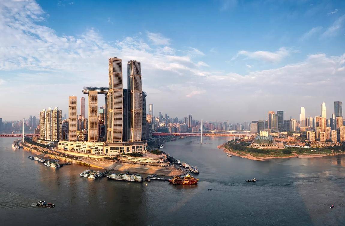 可是,第一印象再好,也不能改变这是一所野鸡大学,虚假大学的事实,学生