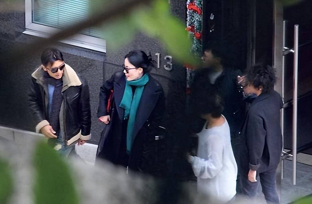 李嫣不小心漏嘴,说出王菲与谢霆锋感情现状,网友:实力坑妈!