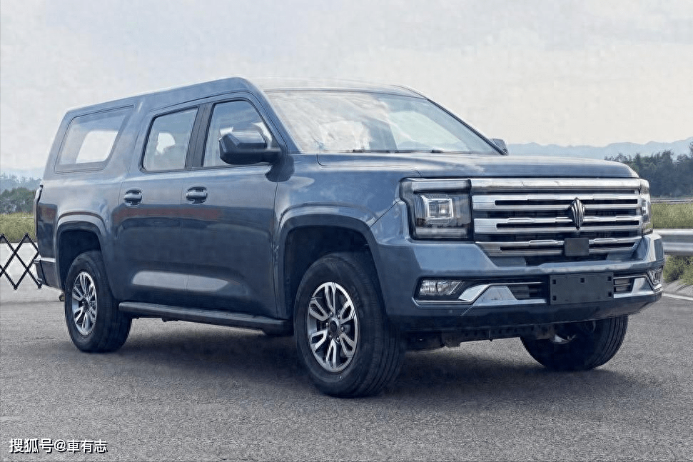 江铃大道suv实车照曝光,"撞脸"哈弗h5,非承载式车身 2.